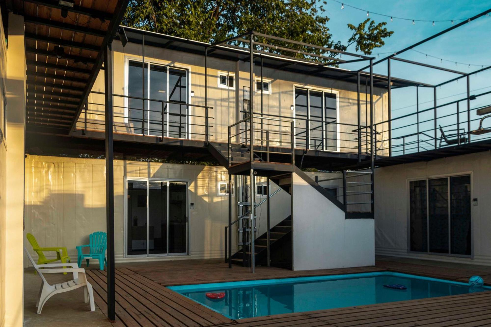 Emi'S Place Container Living Uvita Exterior foto